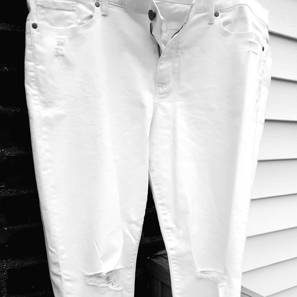 BANANA REPUBLIC WINTER WHITE PREMIUM JEANS - Picture 1 of 8